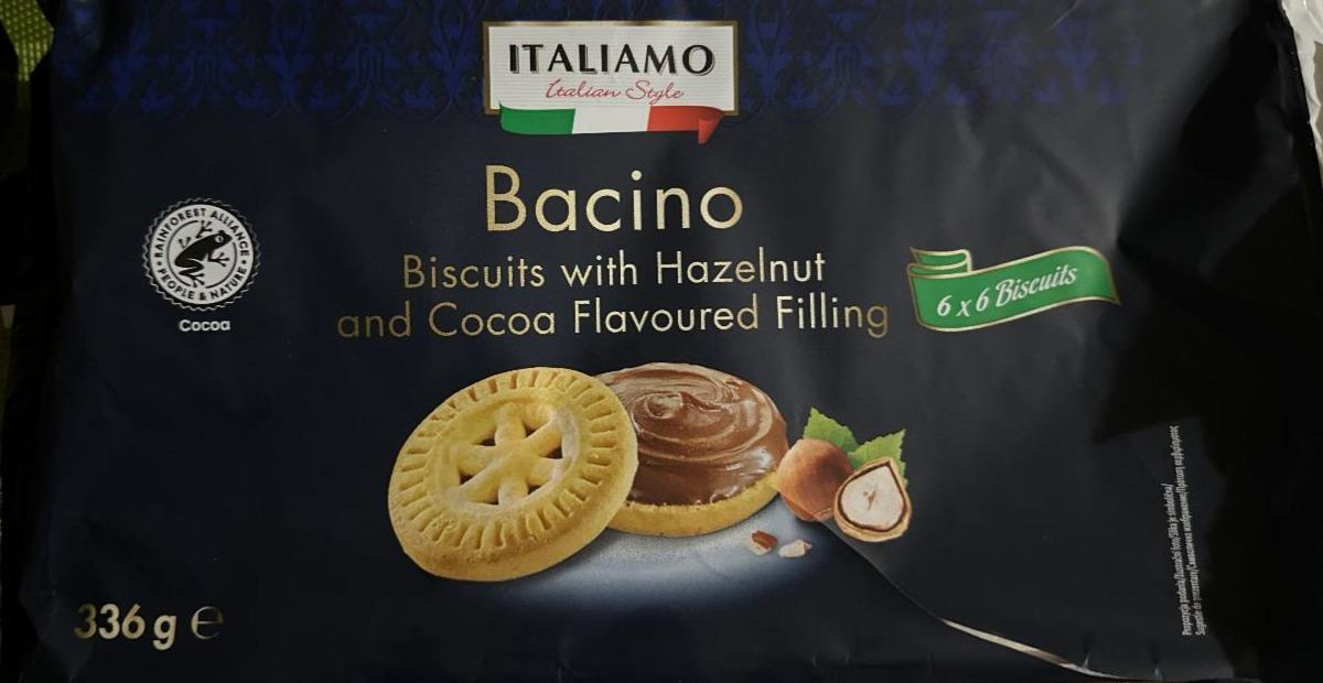 Fotografie - Bacino biscuits with hazelnut and cocoa flavoured filling Italiamo