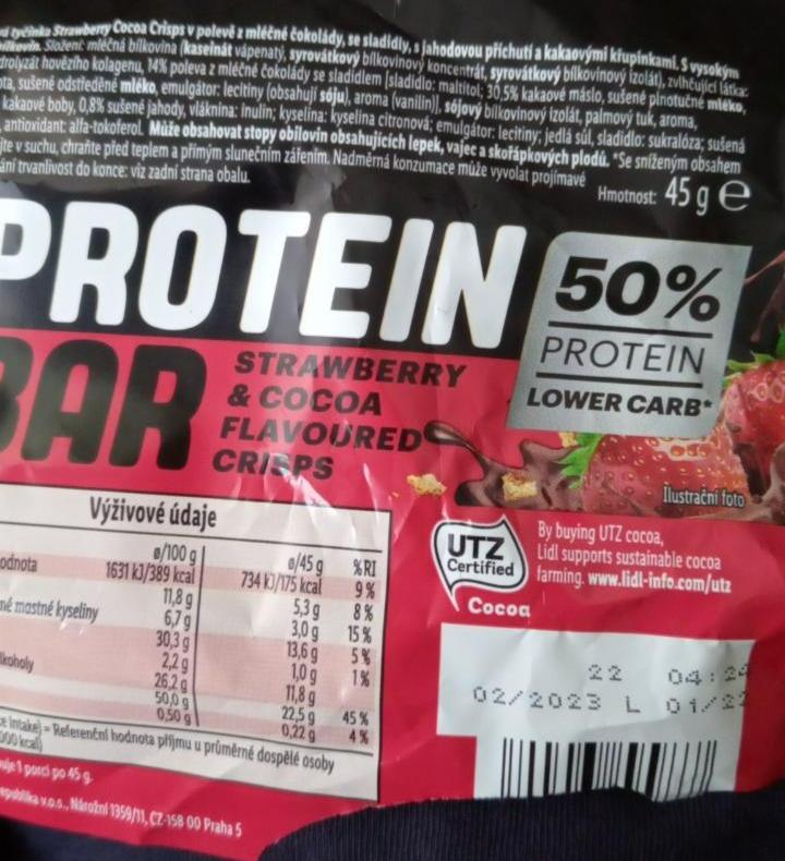 Fotografie - protein bar 50% strawberry & cocoa flavoured crisps