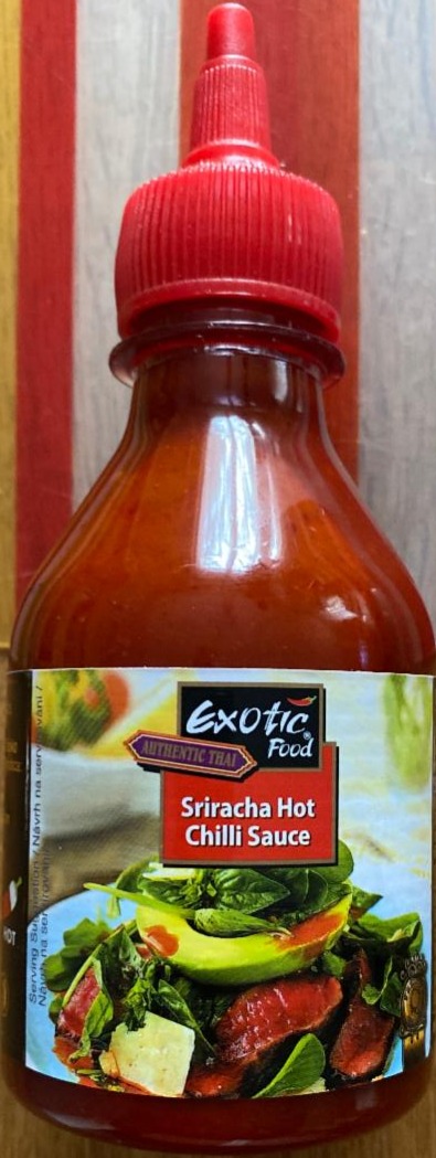 Fotografie - Sriracha Hot Chilli Sauce Exotic Food