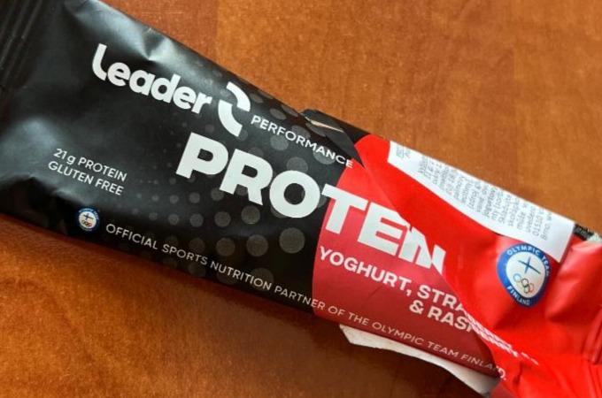 Fotografie - Protein bar yoghurt, strawberry & raspberry Leader