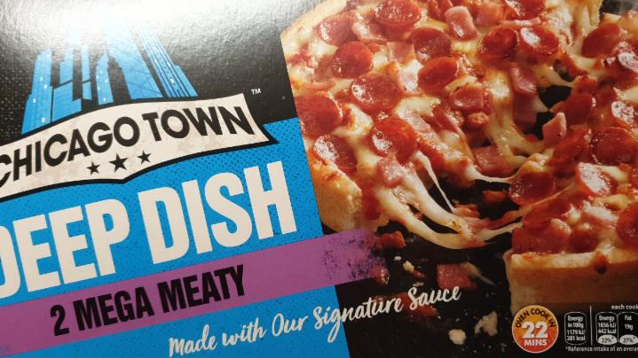 Fotografie - Chicago Town 2 Deep Dish Mega Meaty Pizzas Iceland