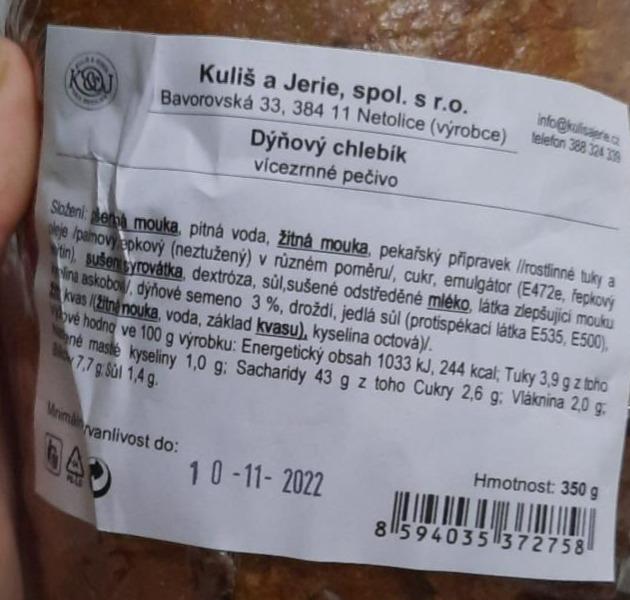 Fotografie - Dýňový chlebík Kuliš a Jerie