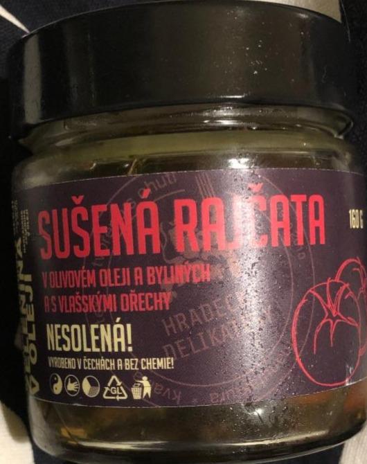 Fotografie - Sušená rajčata v olivovém oleji s vlašskými ořechy Hradecké delikatesy