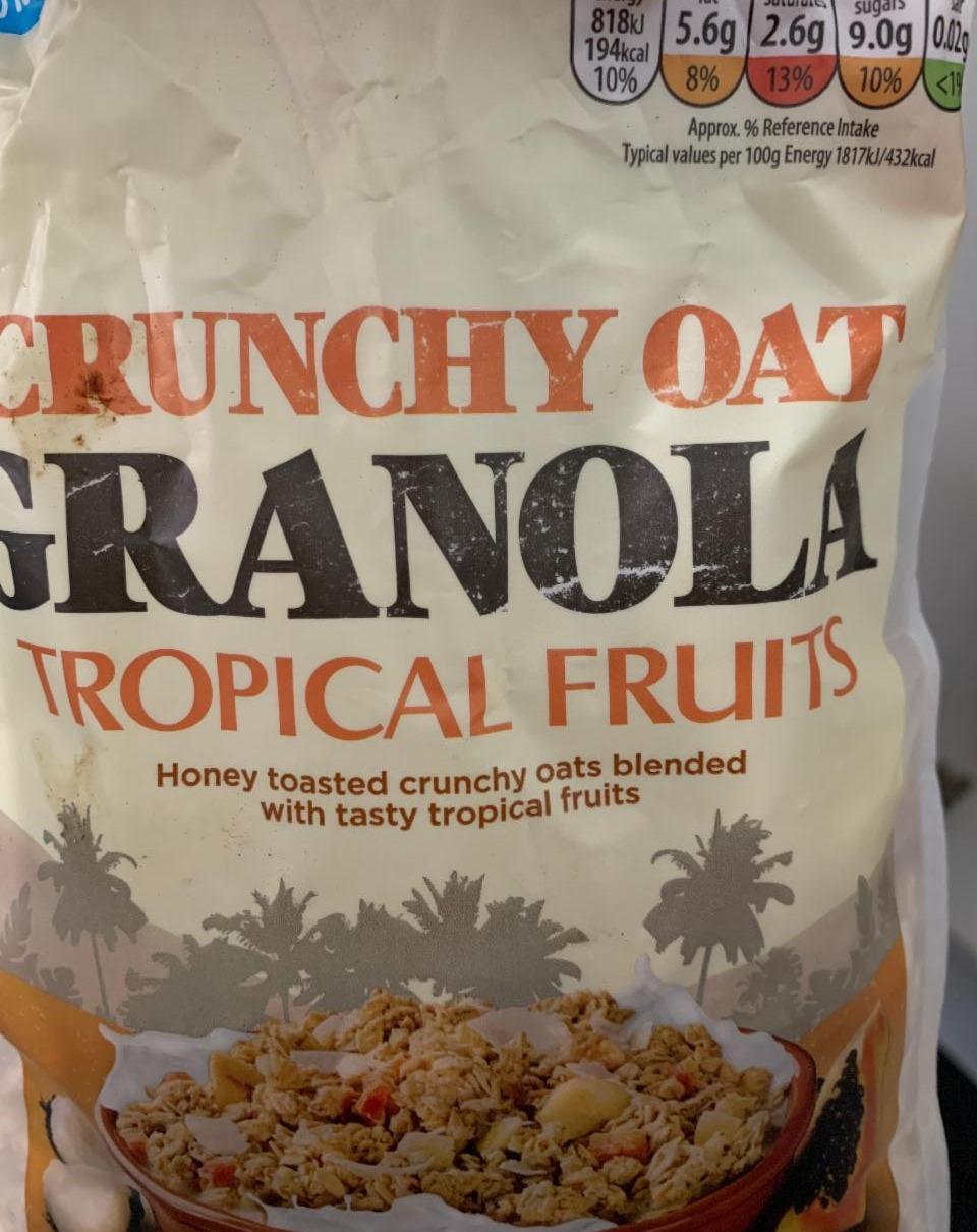 Fotografie - Crunchy oat granola Tropical fruit Harvest Morn