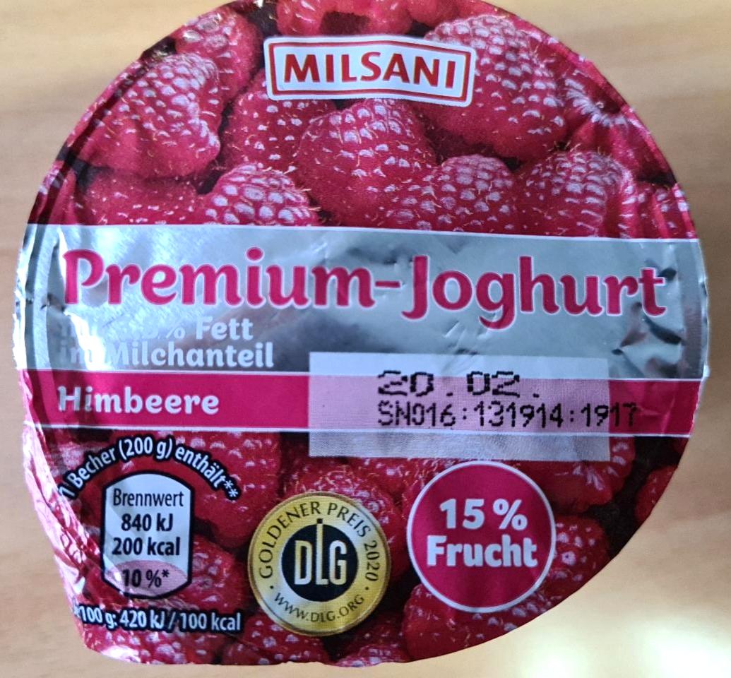 Fotografie - Premium-joghurt mit 3.8% fett im milchanteil himbeere Milsani