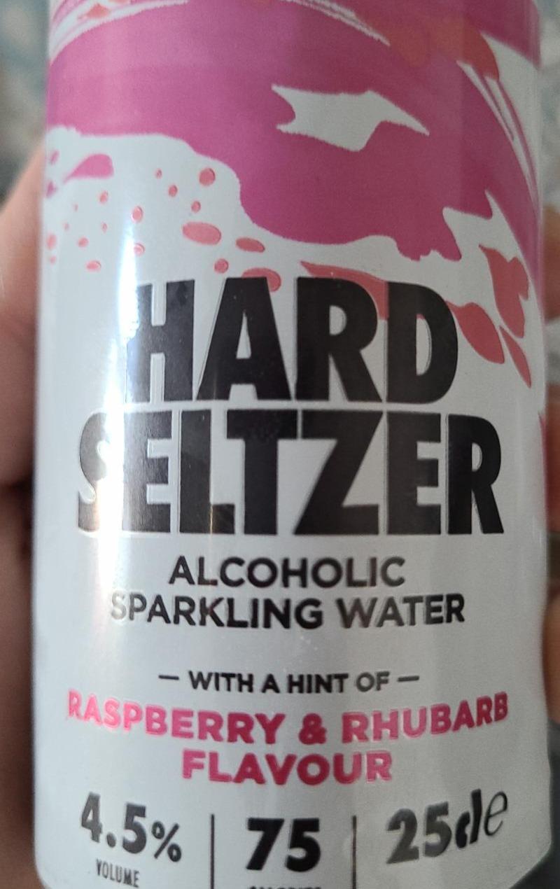 Fotografie - Hard Seltzer Alcoholic Sparkling Water with Raspberry & Rhubarb M&S
