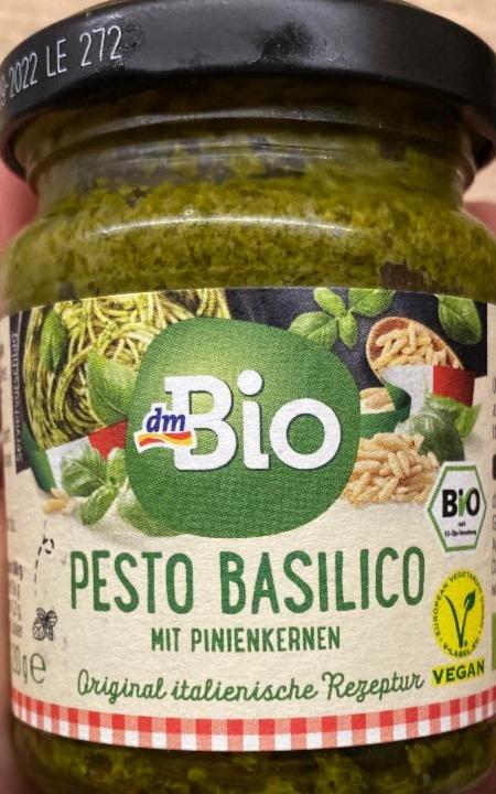 Fotografie - Pesto basilico mit pinienkernen (pesto basilico s piniovými ořechy) dmBio