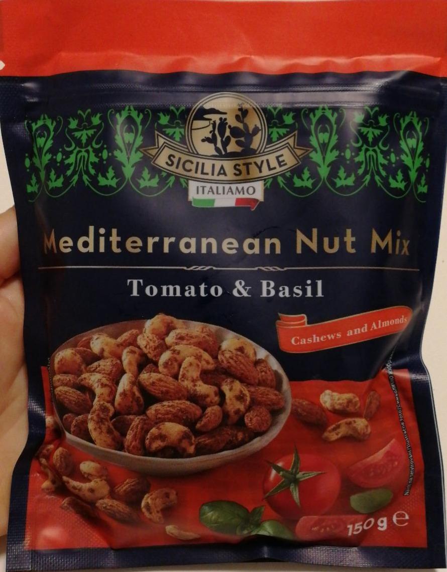 Fotografie - Mediterranean Nut Mix Tomato & Basil cashew & almonds Italiamo