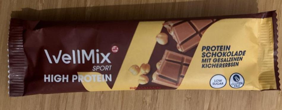 Fotografie - Protein Schokolade mit gesalzenen Kichererbsen WellMix Sport
