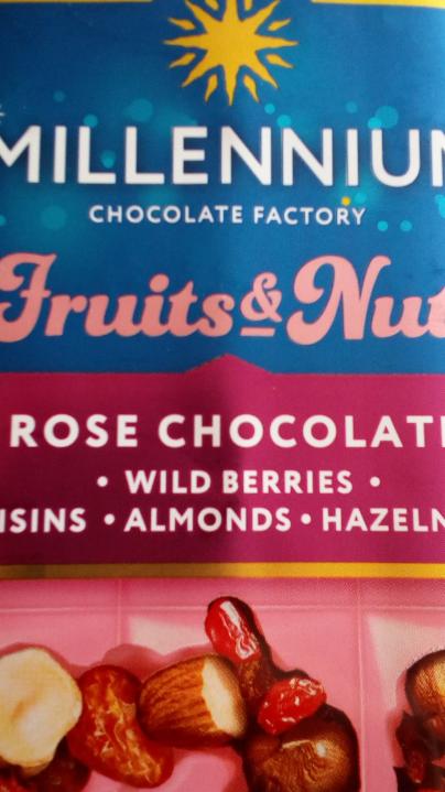 Fotografie - Rose Chocolate Fruits & Nuts Wild Berries, Raisins, Hazelnuts, Almonds Millennium