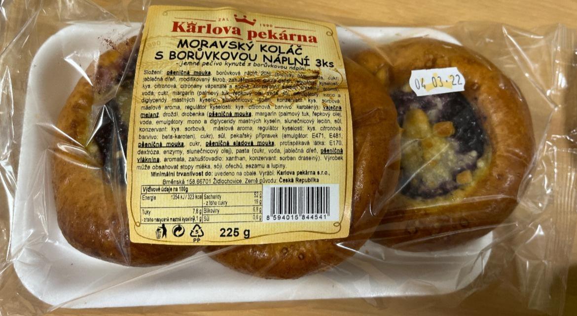 Fotografie - Moravský koláč s borůvkovou náplní Karlova pekárna