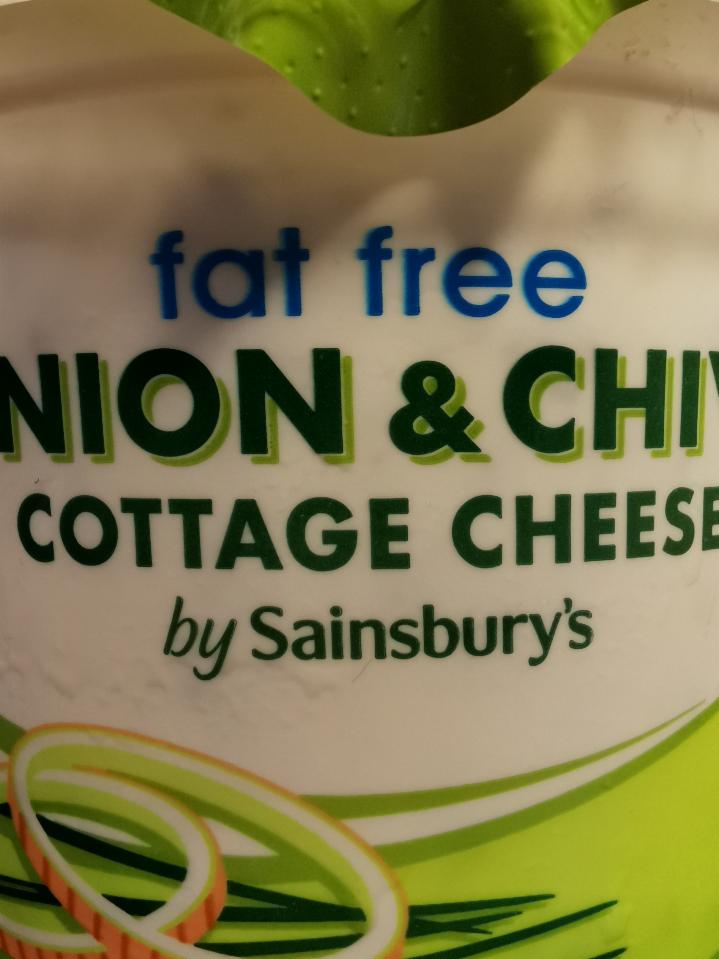Fotografie - Fat Free Onion & Chive Cottage Cheese by Sainsbury's 