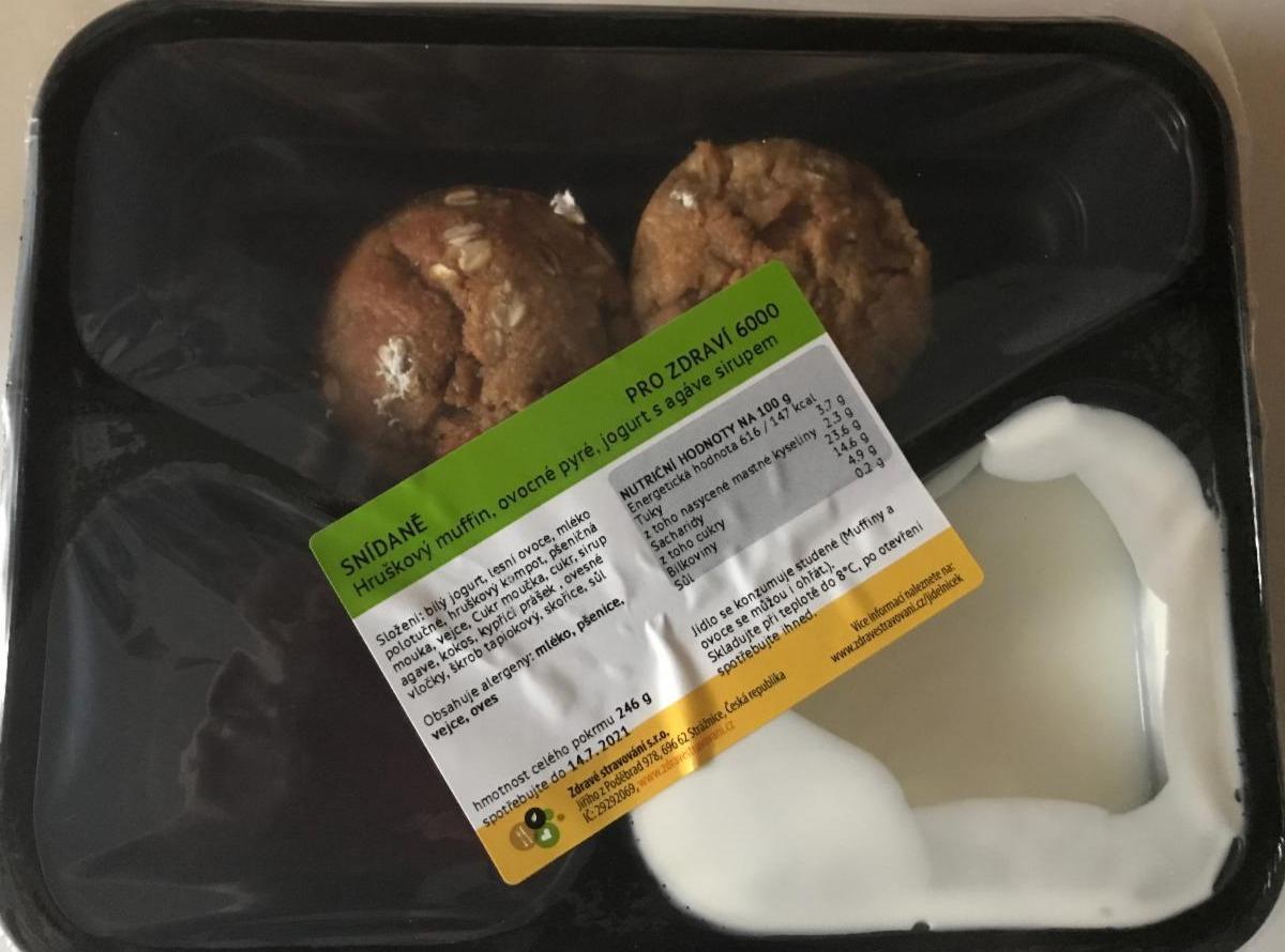 Fotografie - Hruškový muffin, ovocné pyré, jogurt s agáve sirupem Zdravé stravování