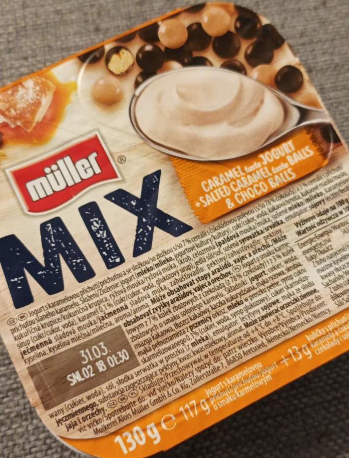 Fotografie - Müller mix caramel taste jogurt + salted caramel taste balls & choco balls