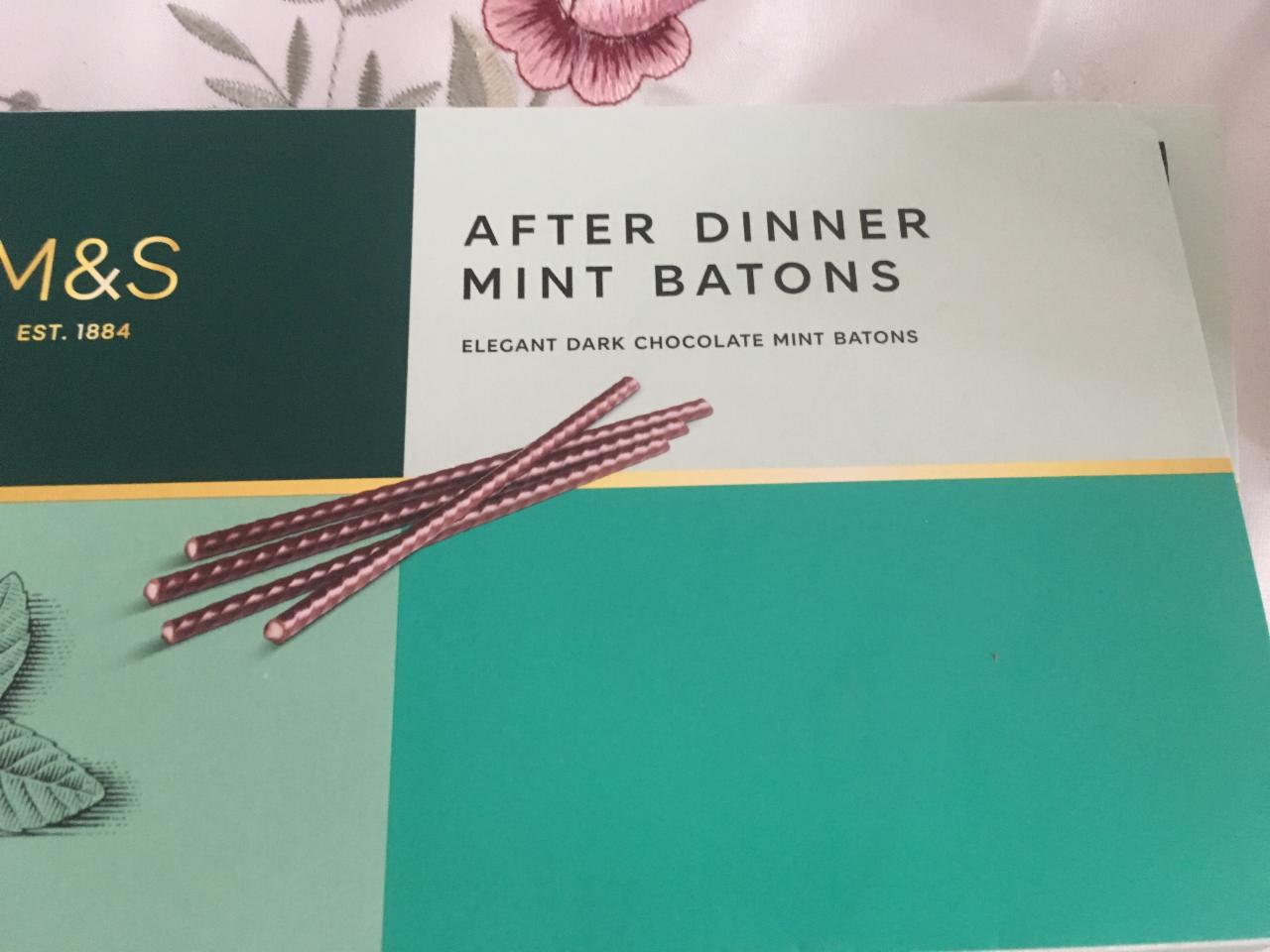 Fotografie - After Dinner Mint Batons M&S