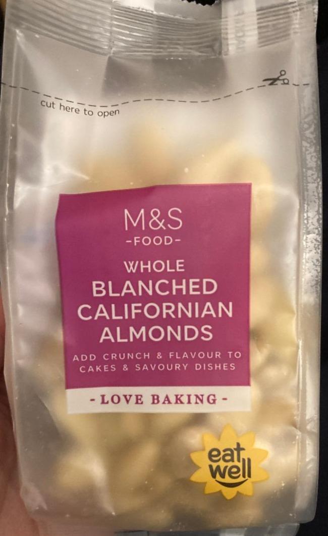 Fotografie - Whole Blanched Californian Almonds M&S Food