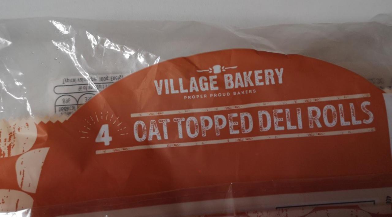 Fotografie - 4 Oat Topped Wholemeal Deli Rolls Village Bakery