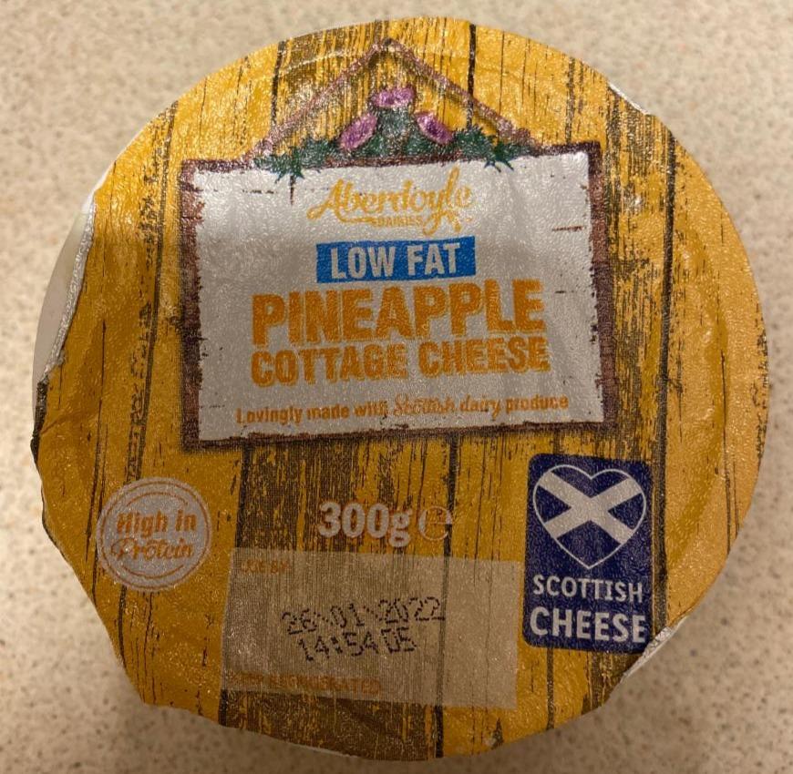 Fotografie - Low Fat Pineapple Cottage Cheese Aberdoyle Dairies