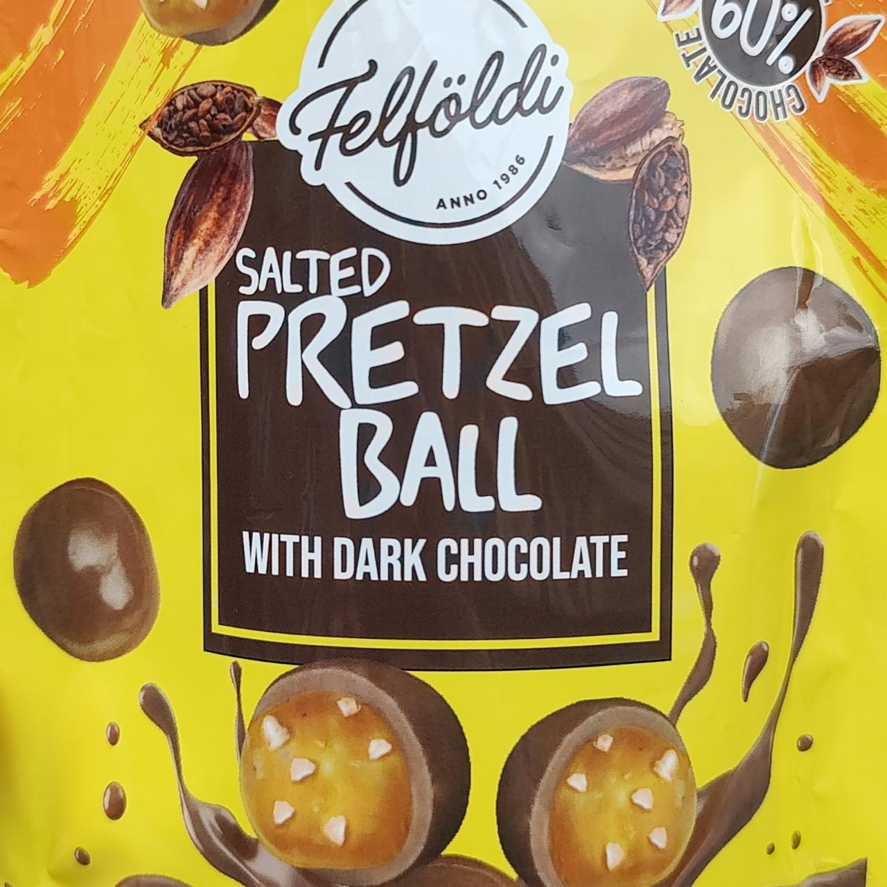 Fotografie - Salted Pretzel ball with dark chocolate Felföldı