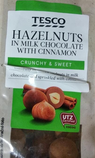 Fotografie - Hazelnuts in Milk Chocolate with Cinnamon Tesco