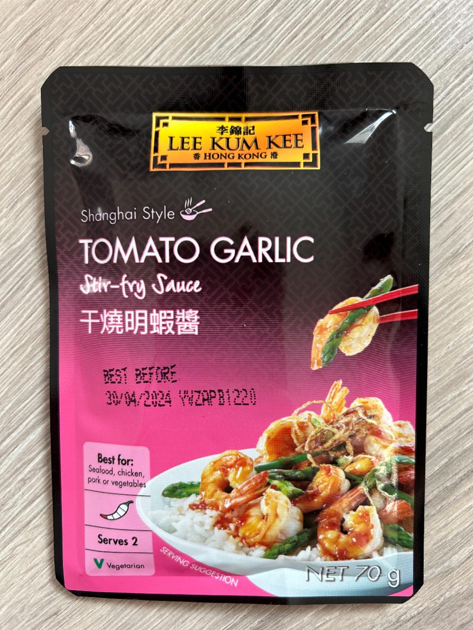 Fotografie - Tomato Garlic Stir-fry Sauce Lee Kum Kee