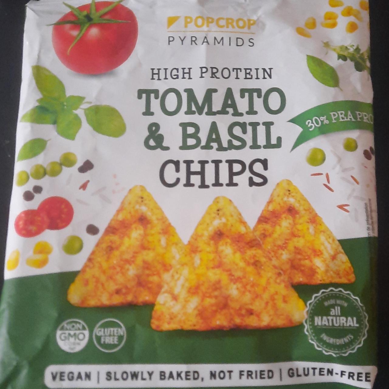 Fotografie - High protein Tomato and basil chips Popcrop Pyramids 30% pea protein