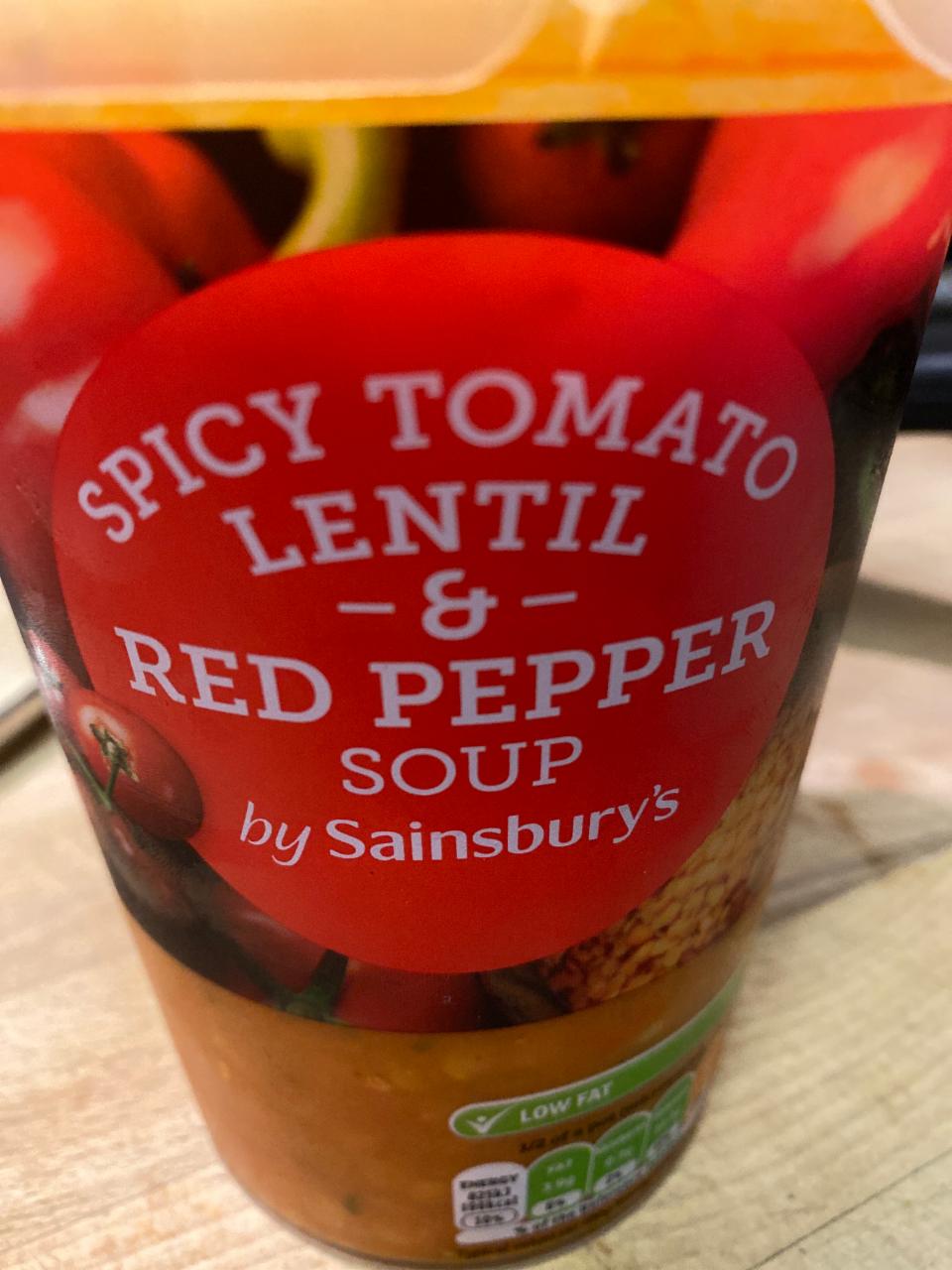 Fotografie - Spicy Tomato Lentil & Red Pepper Soup by Sainsbury's