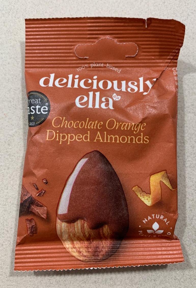 Fotografie - Chocolate Orange Dipped Almonds Deliciously Ella