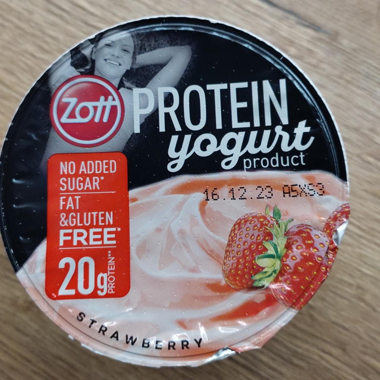 Fotografie - Protein yogurt product Strawberry Zott