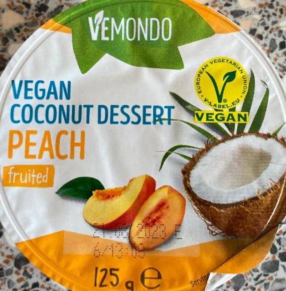 Fotografie - Vegan coconut dessert peach fruited Vemondo