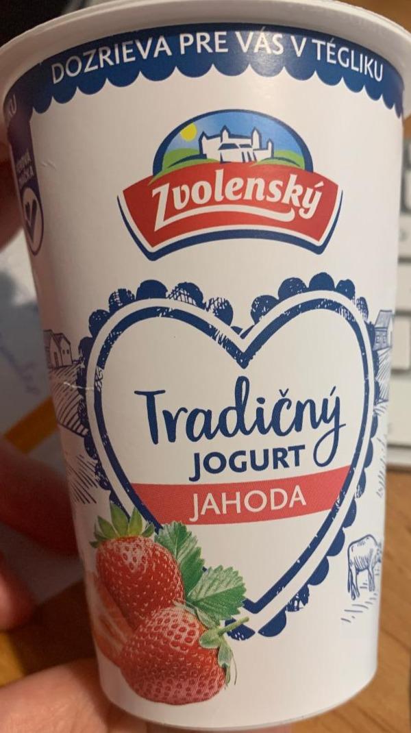 Fotografie - Tradičný jogurt jahoda Zvolenský