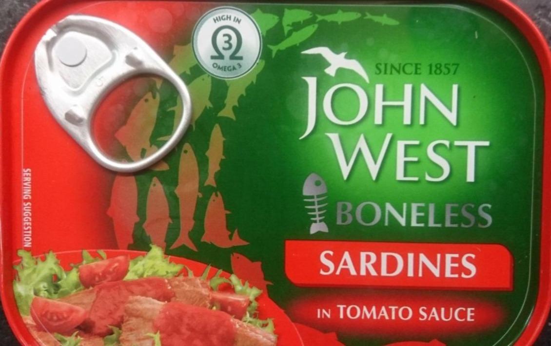 Fotografie - Boneless Sardines in tomato sauce John West