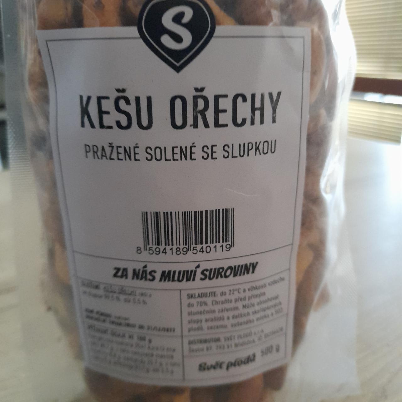 Fotografie - Kešu ořechy pražené solené se slupkou Svět plodů