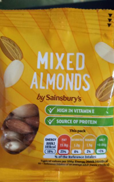 Fotografie - Mixed Almonds by Sainsbury's