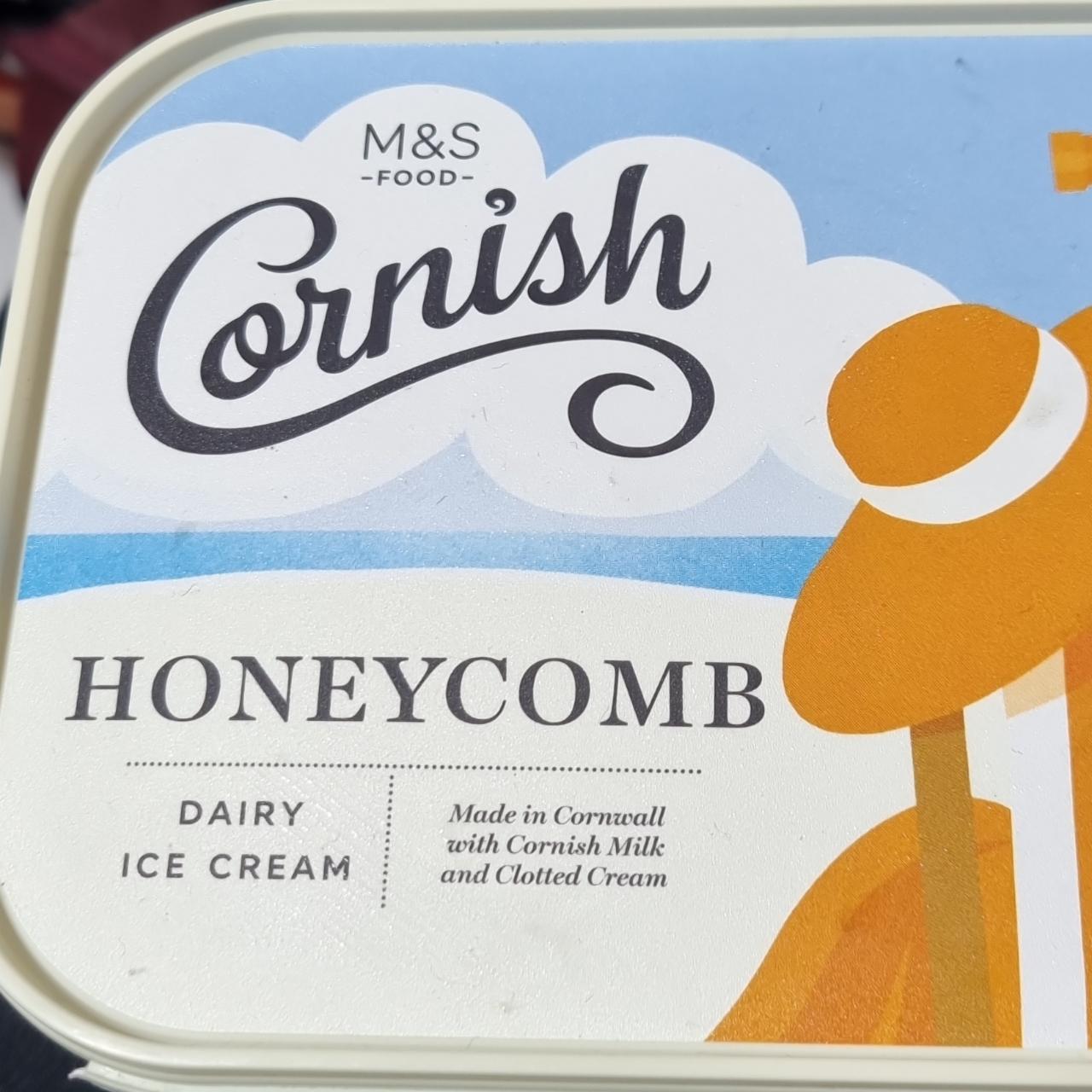 Fotografie - Cornish Honeycomb dairy ice-cream M&S Food