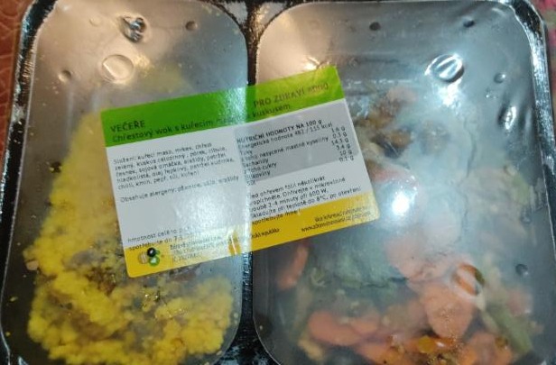 Fotografie - Chřestový wok s kuřecím masem a kuskusem Zdravé stravování