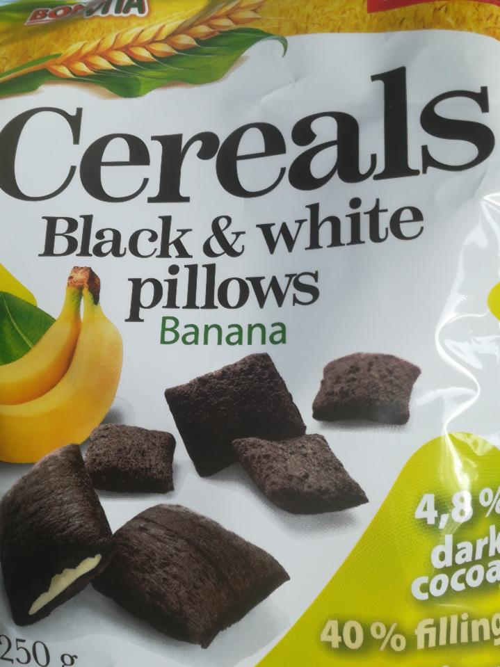 Fotografie - Cereals Black & white pillows Banana BonaVita