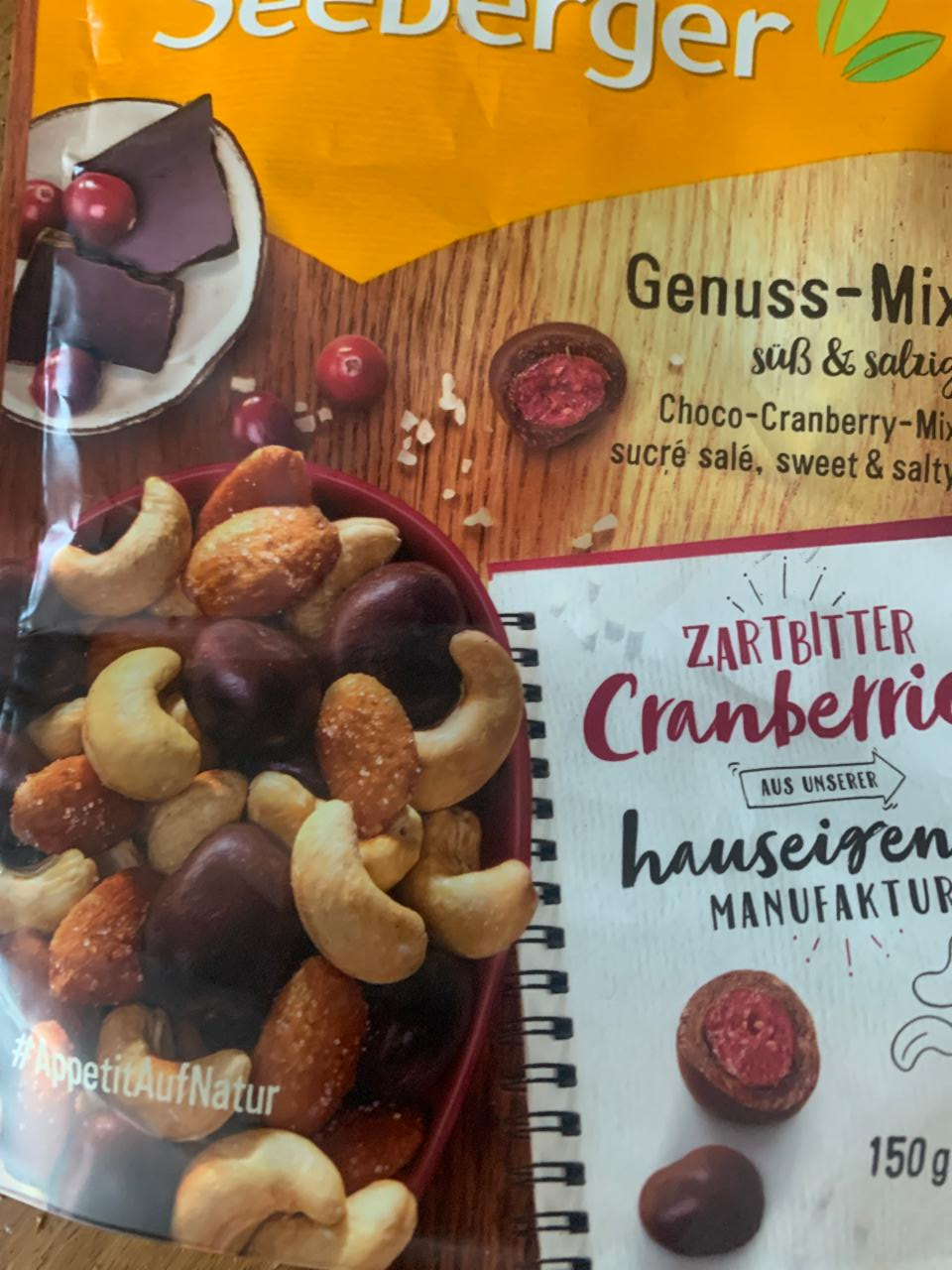Fotografie - Genuss-Mix süß und salzig zartbitter Cranberries Seeberger