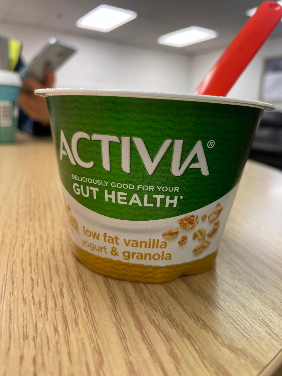 Fotografie - Activia low fat vanilla and granola