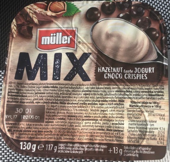 Fotografie - Müller mix Hazelnut taste jogurt Choco crispies