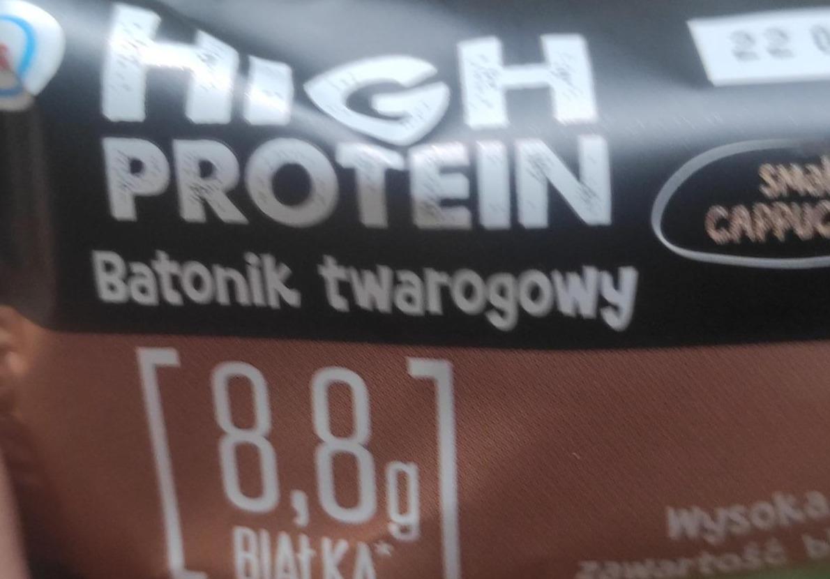 Fotografie - High protein batonik twarogowy cappuccino Pilos