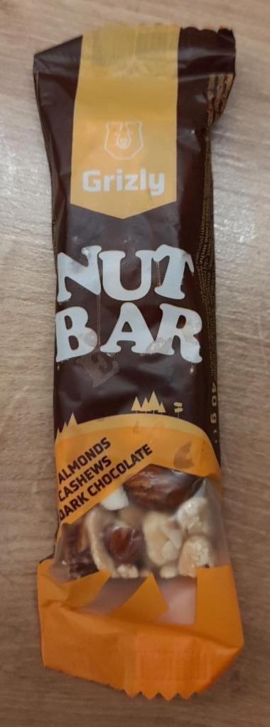 Fotografie - Nut Bar almonds cashews dark chocolate Grizly