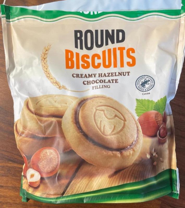 Fotografie - Round Biscuits creamy hazelnut chocolate