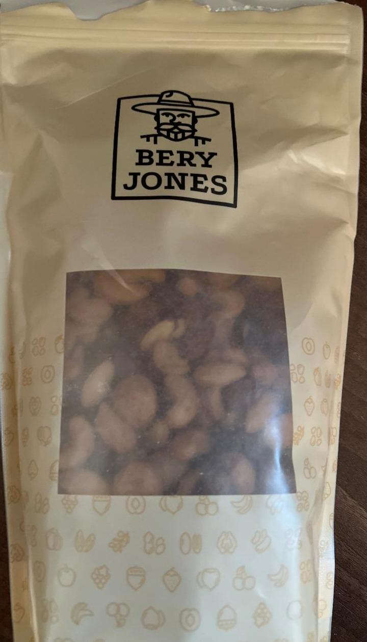 Fotografie - směs poražených, solených ořechů Bery Jones