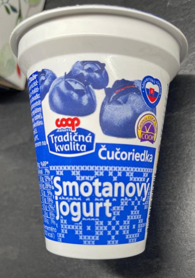 Fotografie - smetanový jogurt Coop borůvkový
