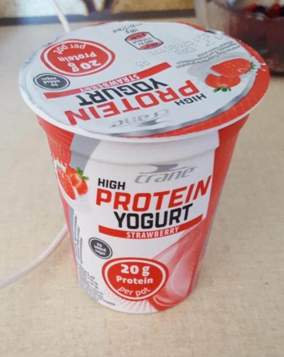 Fotografie - High Protein Yogurt Strawberry Crane