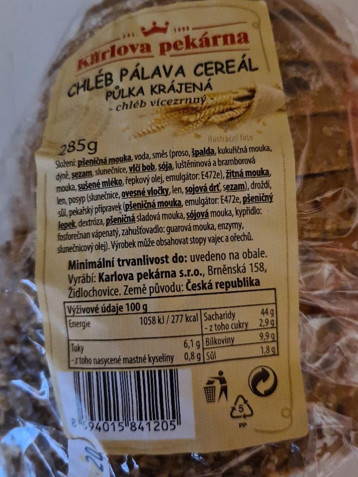 Fotografie - Chléb Pálava Cereál Karlova pekárna