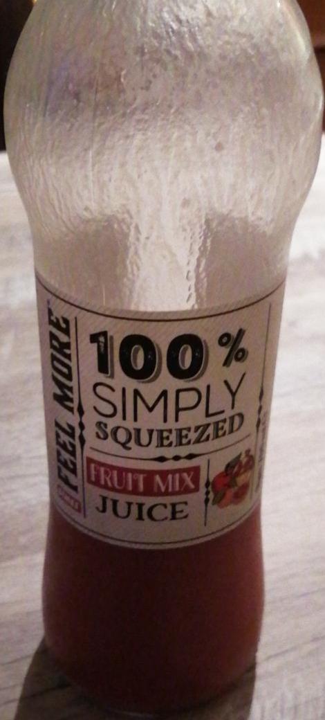 Fotografie - 100% Simply squeezed fruit mix juice Feel More