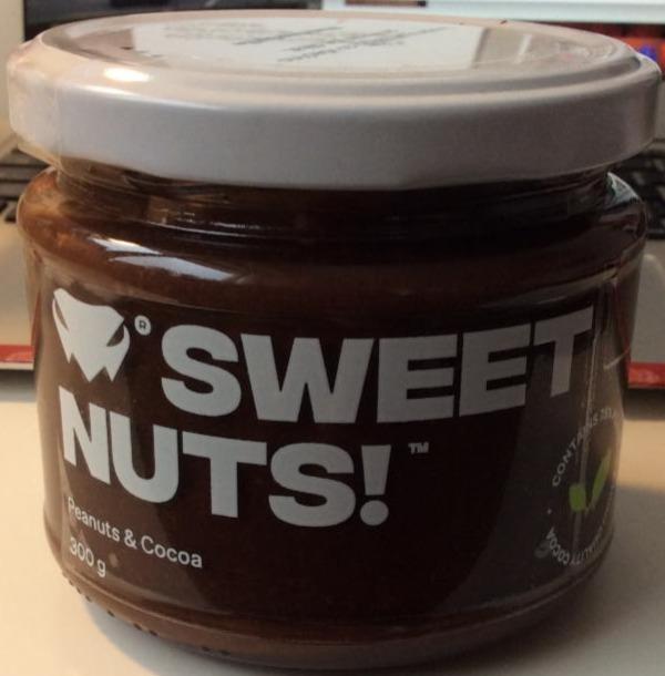 Fotografie - Nuts sweet peanuts & cocoa R3ptile