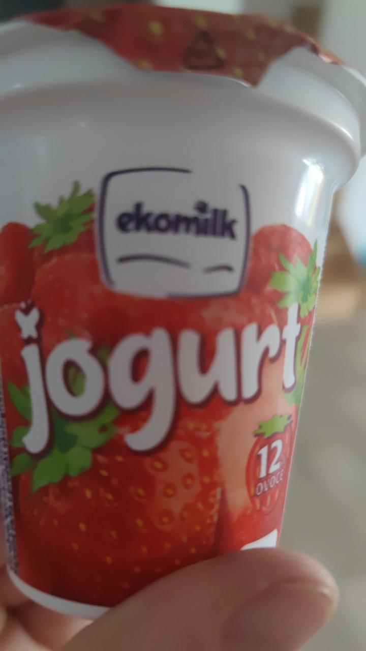 Fotografie - Jogurt 12% ovoce jahoda Ekomilk